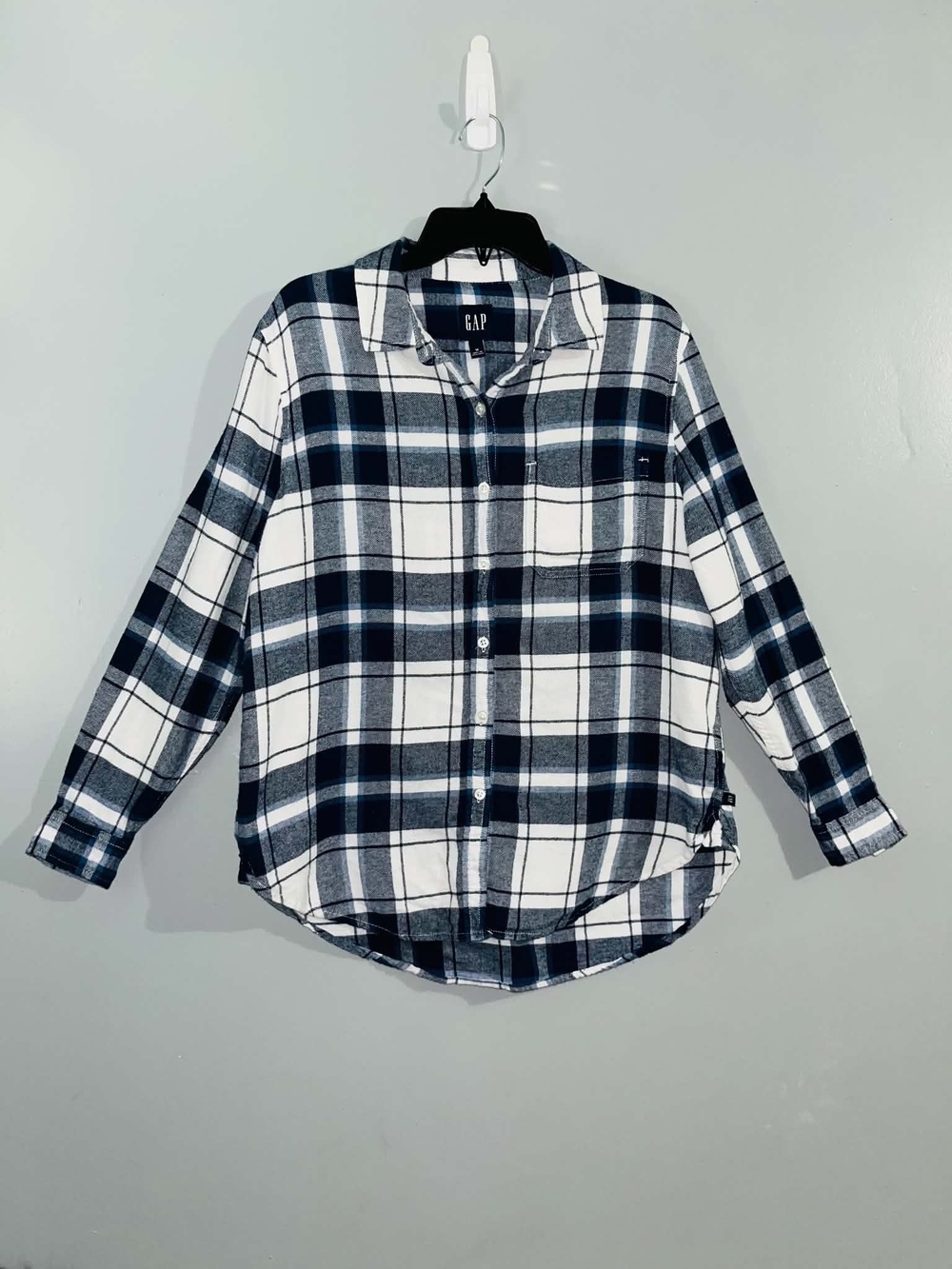 GAP Blue and White Plaid Button-Up Shirt